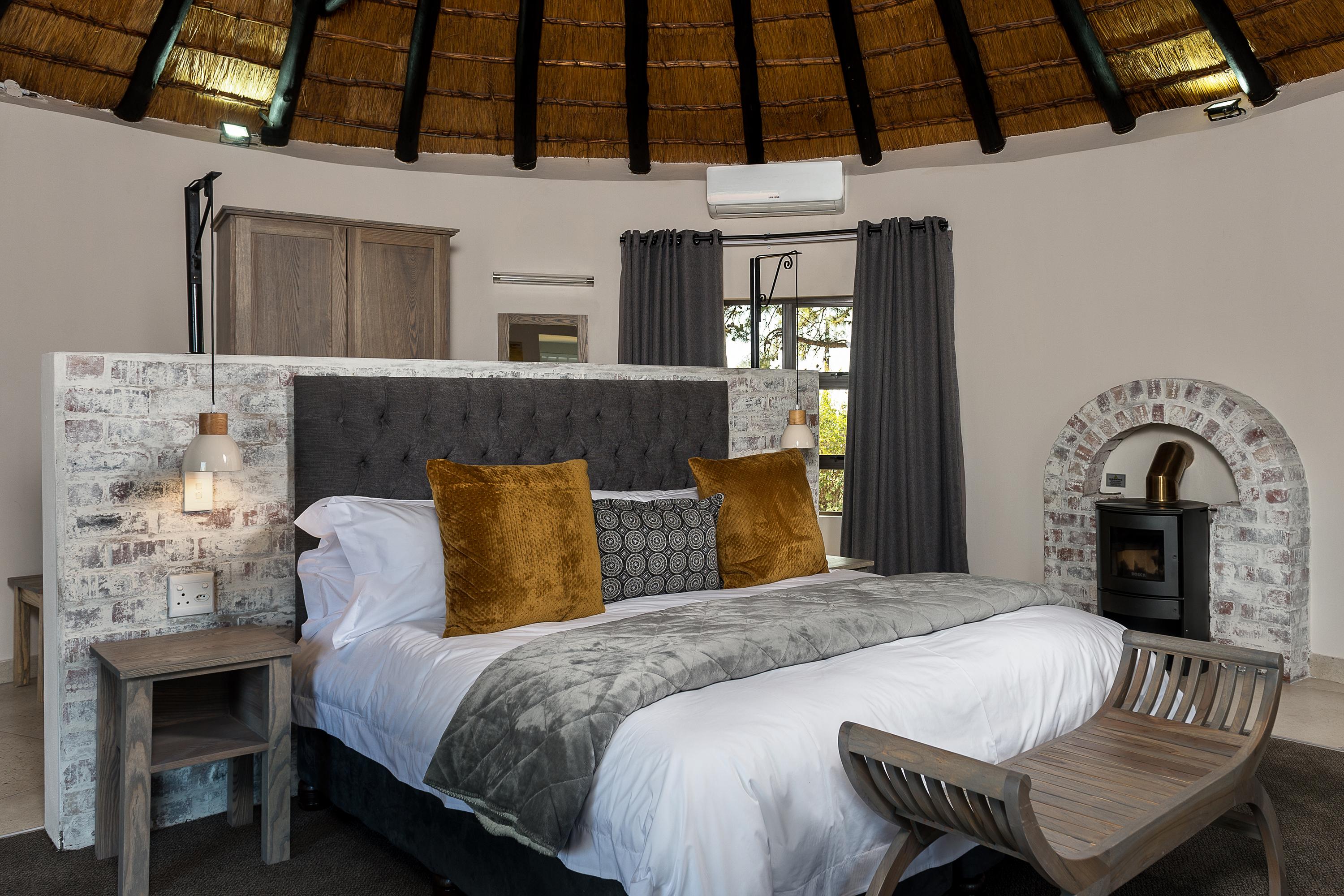 Cayley Mountain Resort Champagne Valley Buitenkant foto