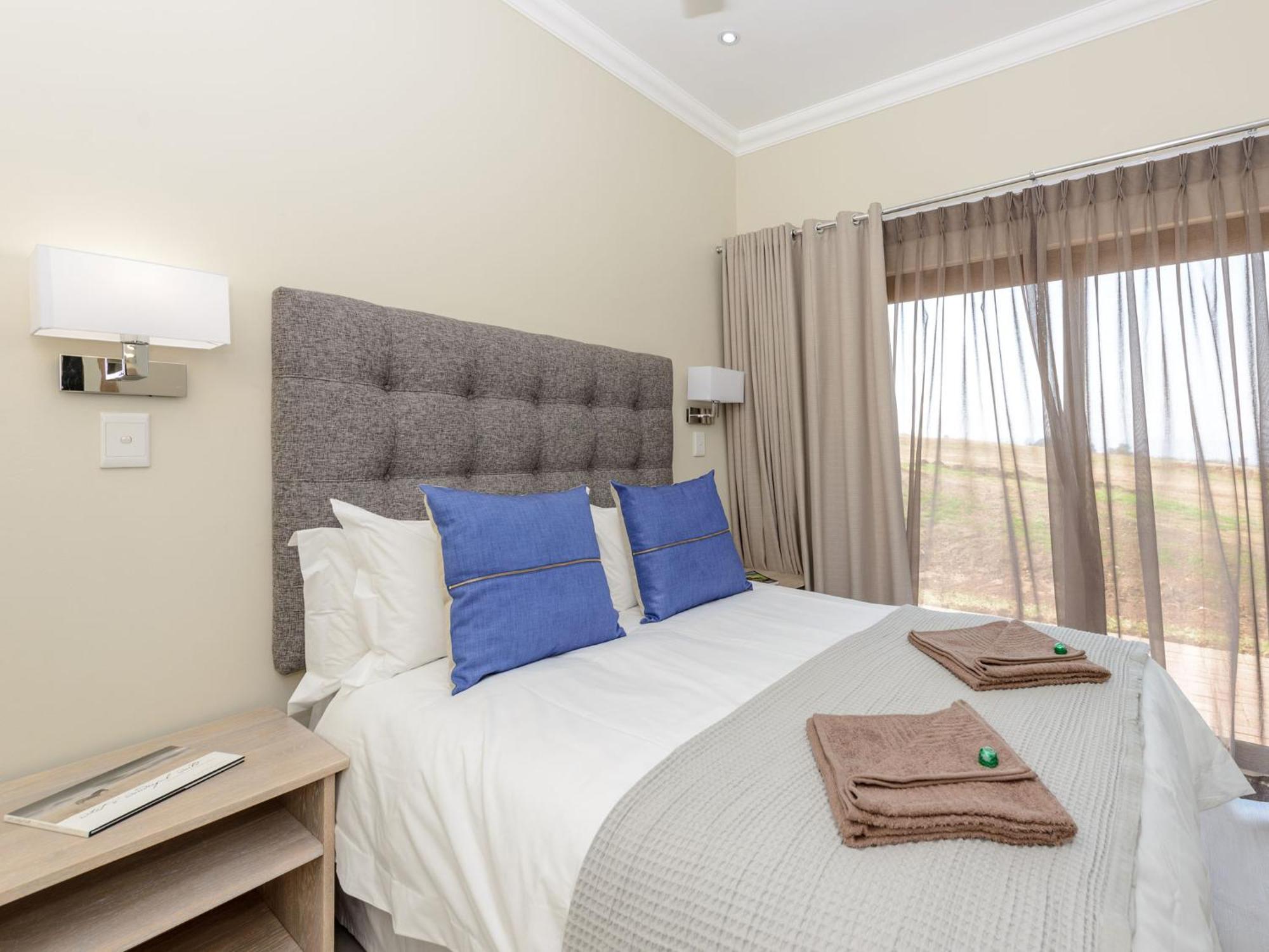 Cayley Mountain Resort Champagne Valley Buitenkant foto